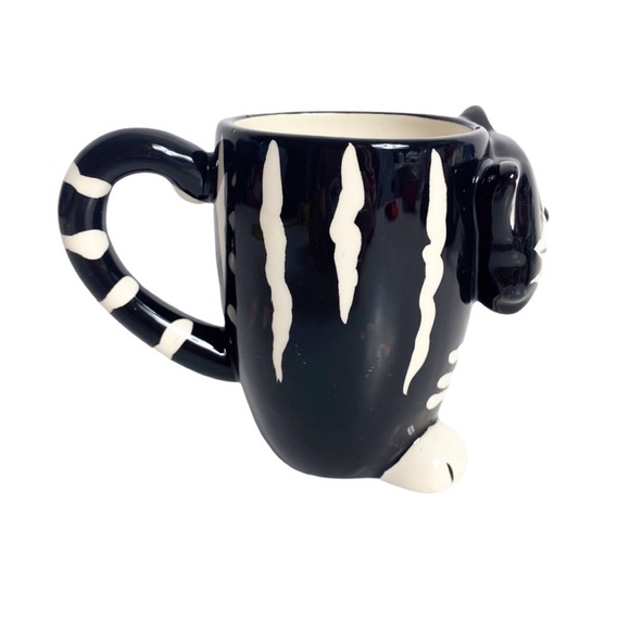 BURTON & BURTON Black & White "Chester The Cat" Hand-Painted, Raised Ceramic Mug - Picture 5 of 10
